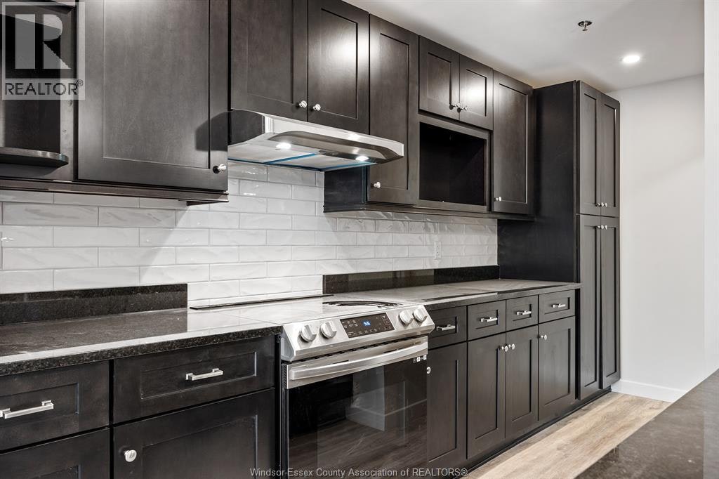 305-1500 Ouellette, Windsor, ON, N8X 1K7 - 21