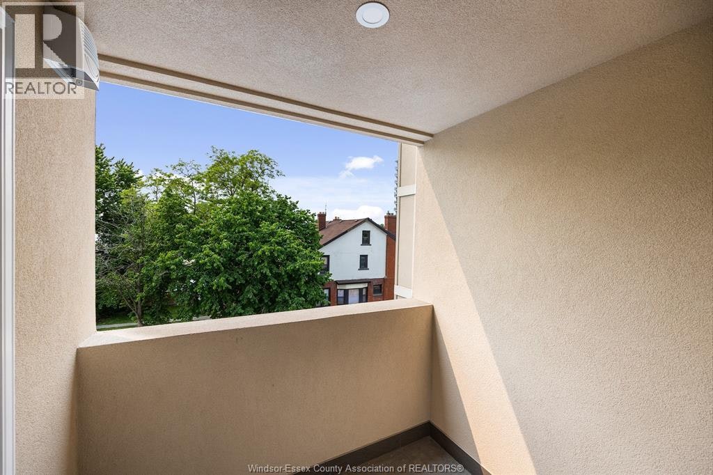 305-1500 Ouellette, Windsor, ON, N8X 1K7 - 34