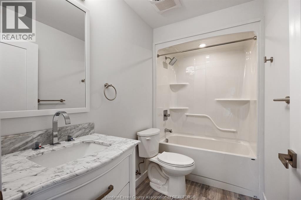 305-1500 Ouellette, Windsor, ON, N8X 1K7 - 30