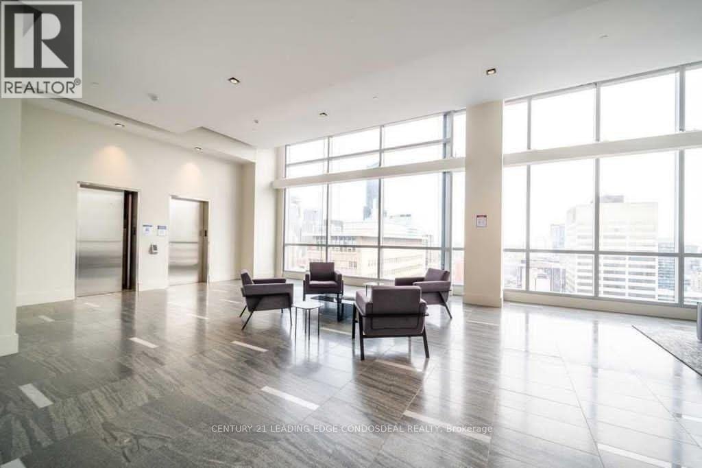 2312-488 University Avenue, Toronto, ON, M5G 0C1 - 12