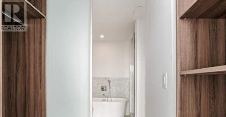 2312-488 University Avenue, Toronto, ON, M5G 0C1 - 24