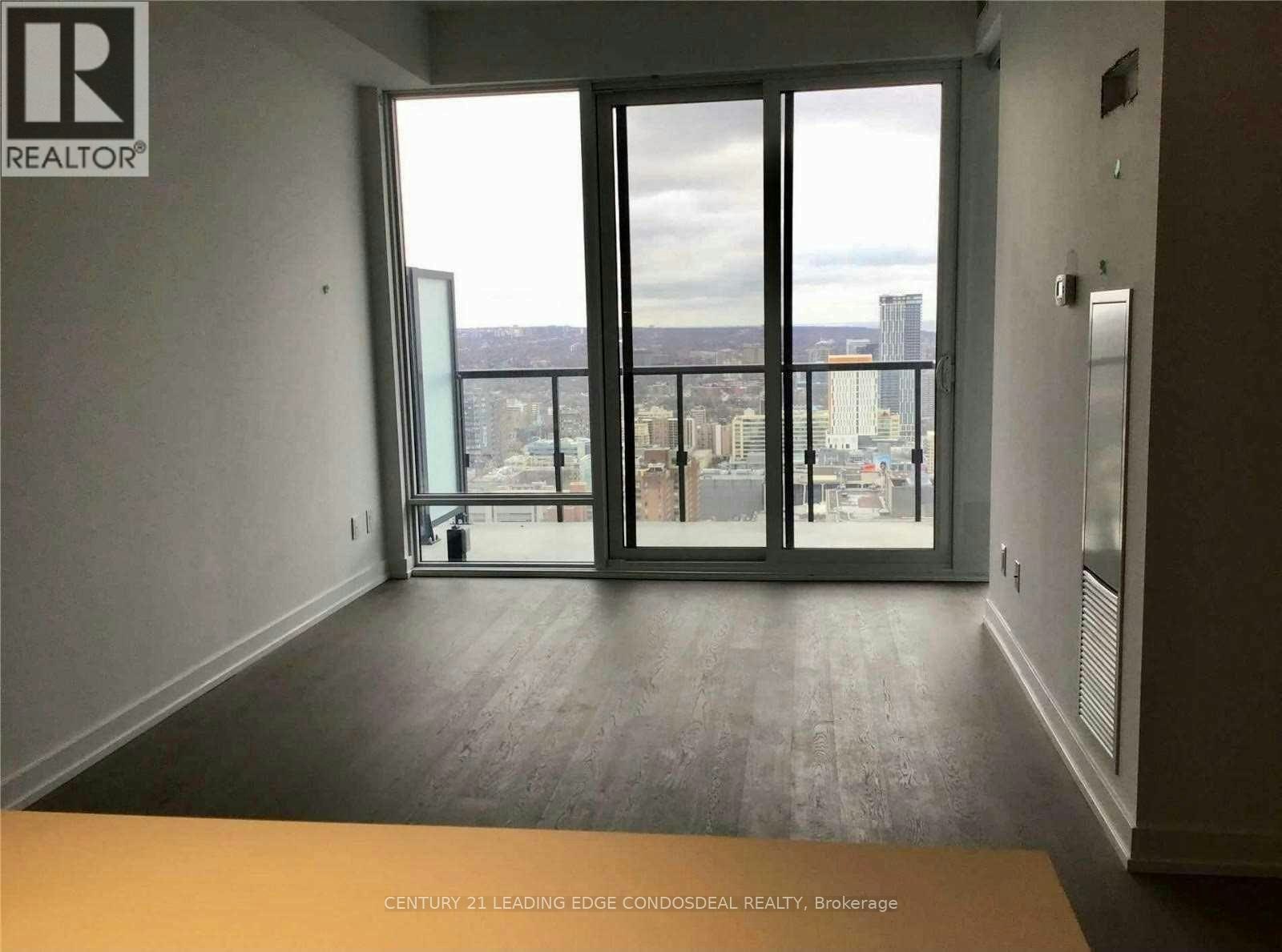 2312-488 University Avenue, Toronto, ON, M5G 0C1 - 4