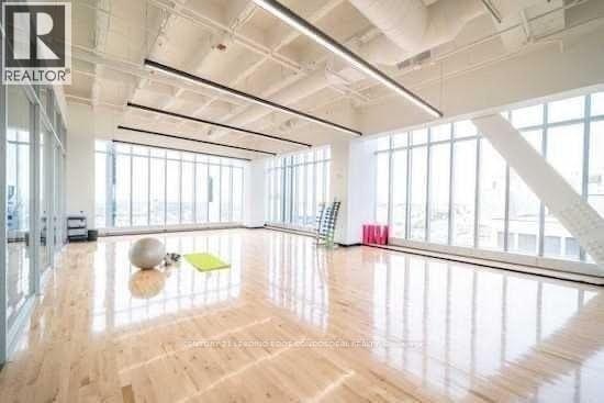 2312-488 University Avenue, Toronto, ON, M5G 0C1 - 10
