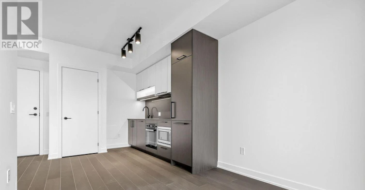 917-89 Montclair Avenue, Toronto, ON, M5P 0A9 - 10