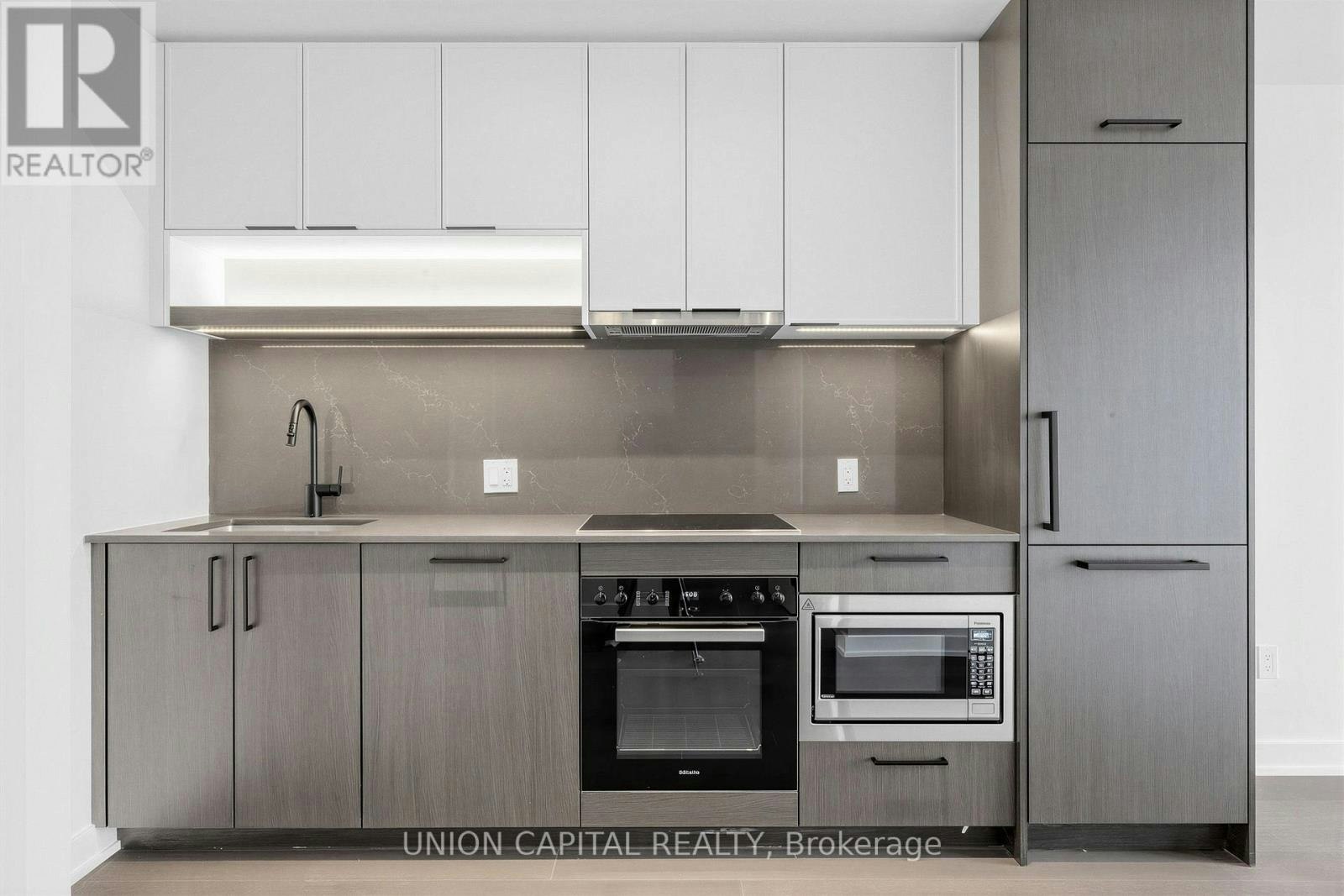 917-89 Montclair Avenue, Toronto, ON, M5P 0A9 - 17