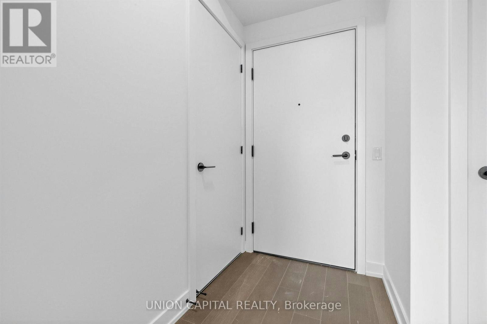 917-89 Montclair Avenue, Toronto, ON, M5P 0A9 - 4
