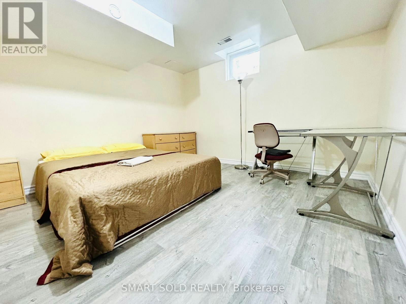 38 Challenger Court, Toronto, ON, M1C 4Z4 - 9