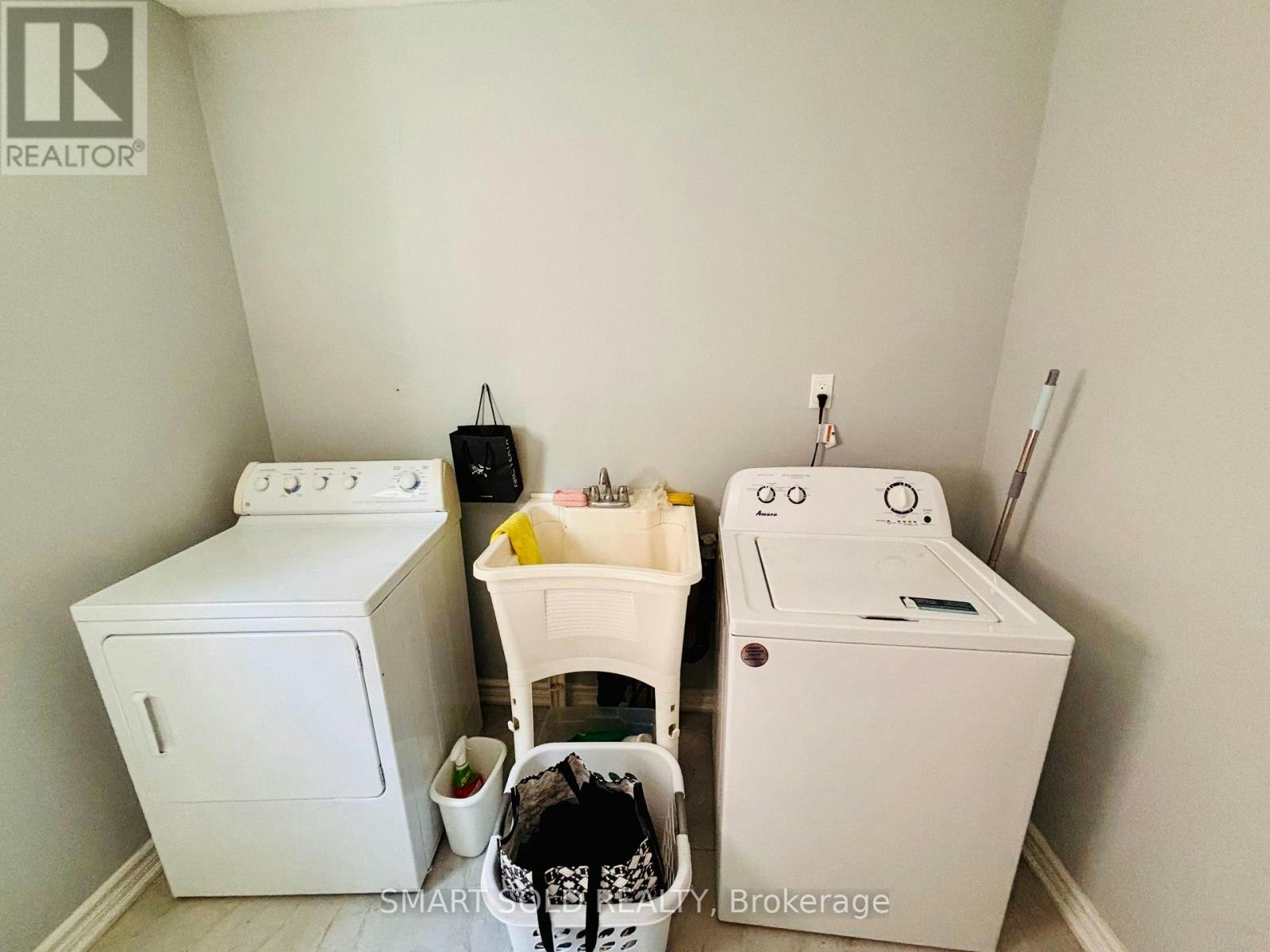 38 Challenger Court, Toronto, ON, M1C 4Z4 - 4