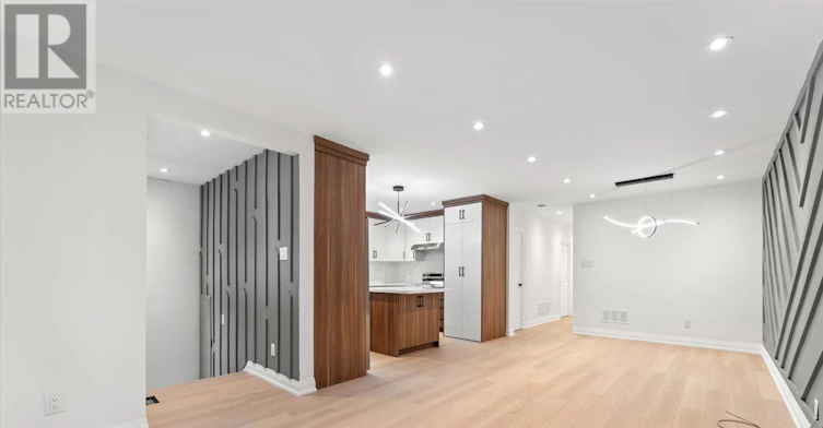 MAIN-63 Walter Avenue, Newmarket, ON, L3Y 2T4 - 3