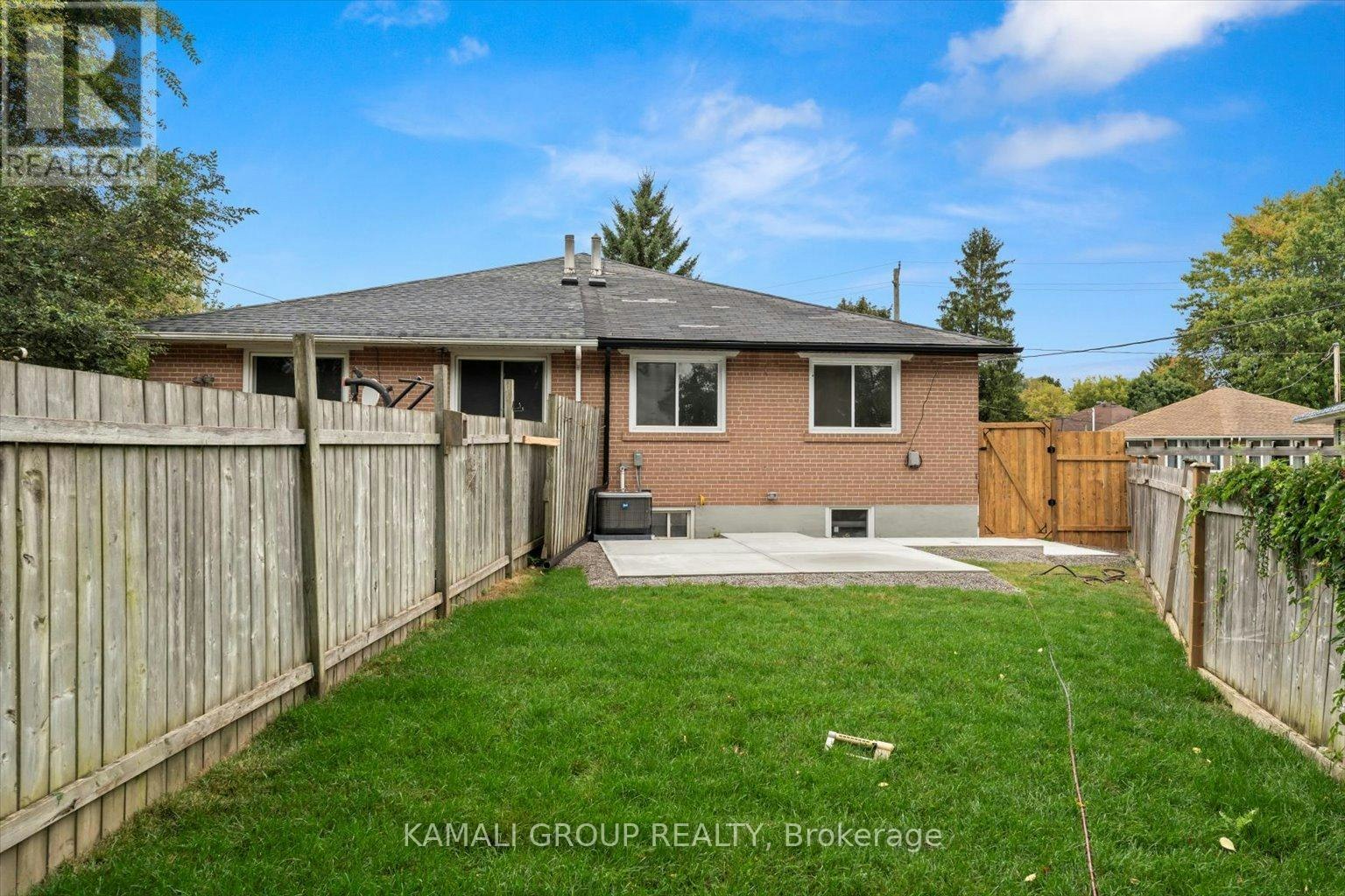 MAIN-63 Walter Avenue, Newmarket, ON, L3Y 2T4 - 21
