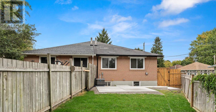 MAIN-63 Walter Avenue, Newmarket, ON, L3Y 2T4 - 21