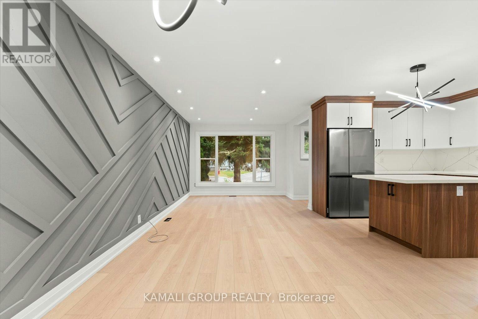 MAIN-63 Walter Avenue, Newmarket, ON, L3Y 2T4 - 6