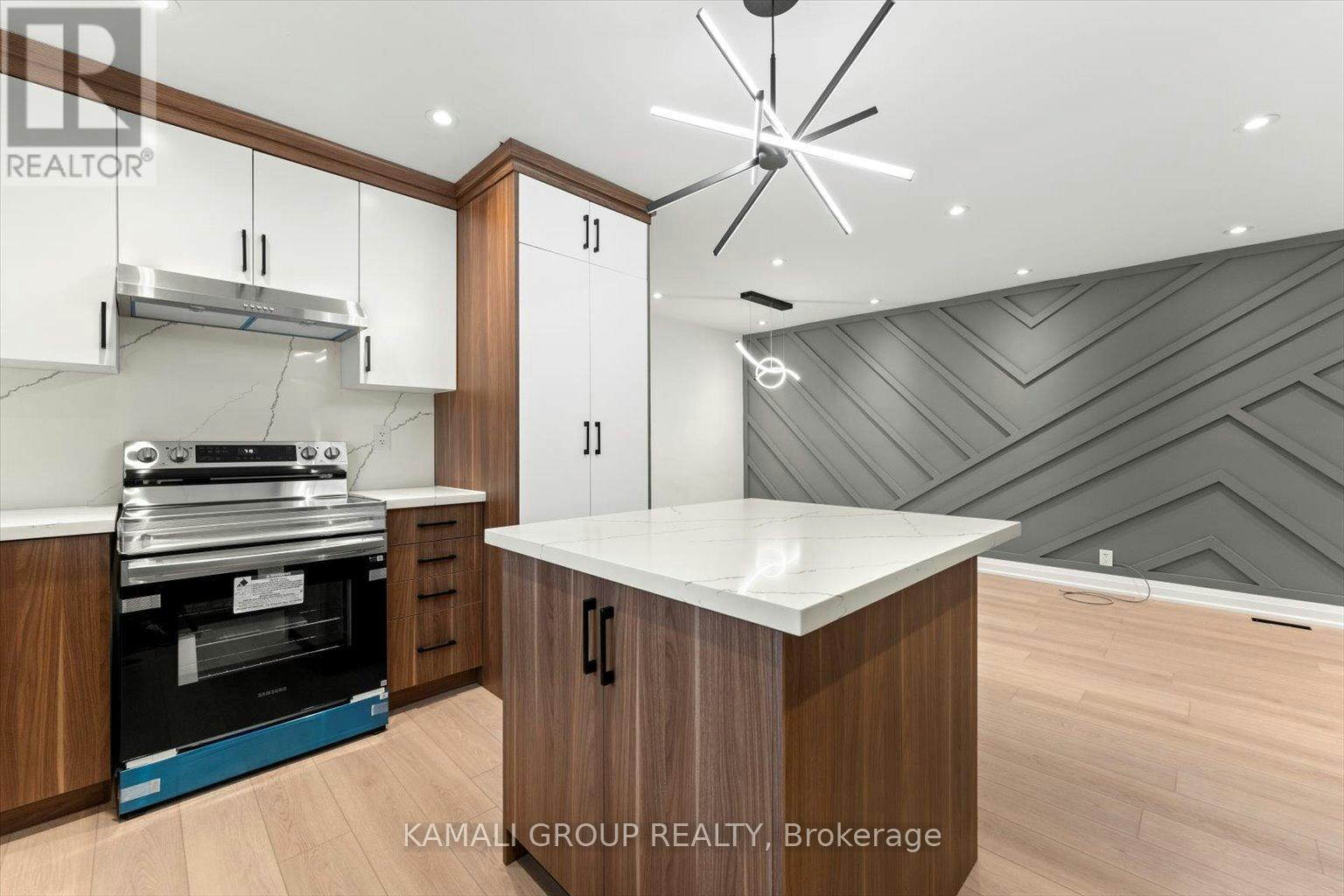 MAIN-63 Walter Avenue, Newmarket, ON, L3Y 2T4 - 10