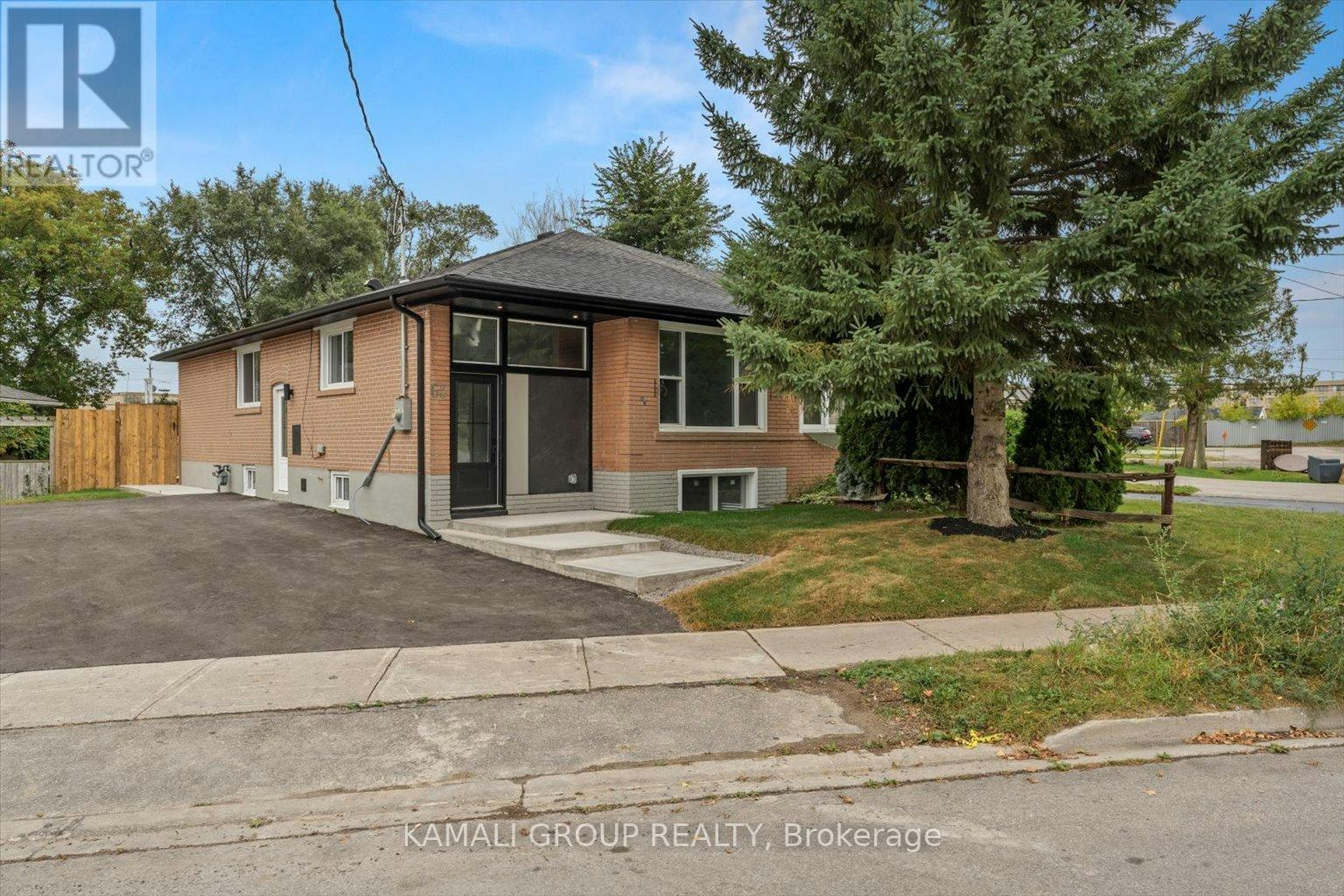 MAIN-63 Walter Avenue, Newmarket, ON, L3Y 2T4