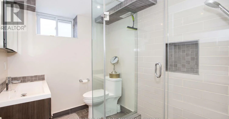 130 Grandview Avenue, Markham, ON, L3T 1H6 - 12