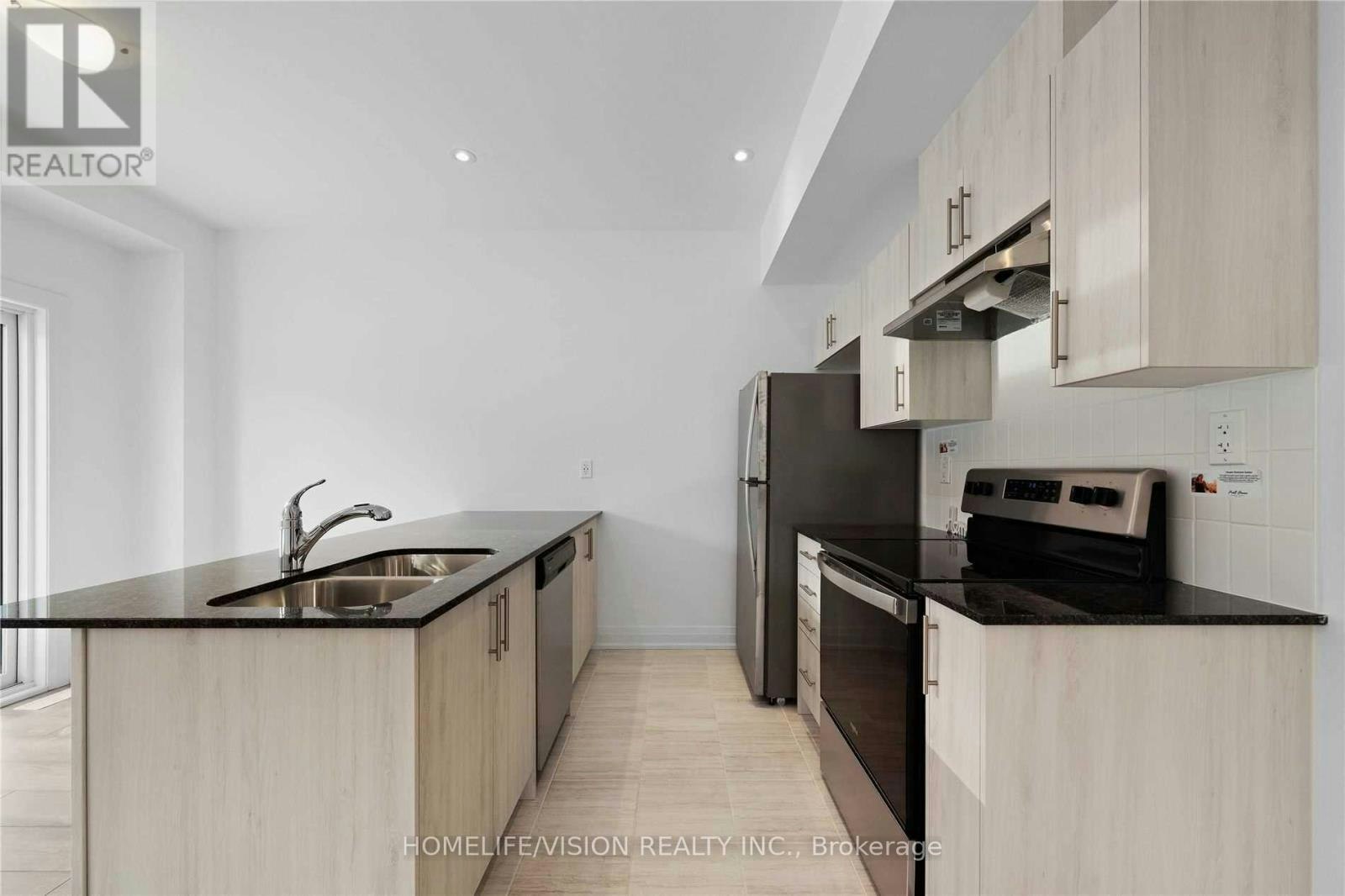153 Gateland Drive, Barrie, ON, L9J 0M5 - 7