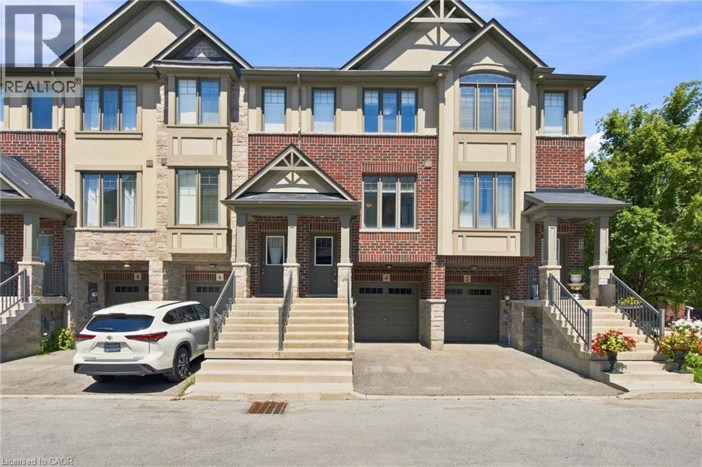 4 Could Lane, Hamilton, ON, L9G 0H2