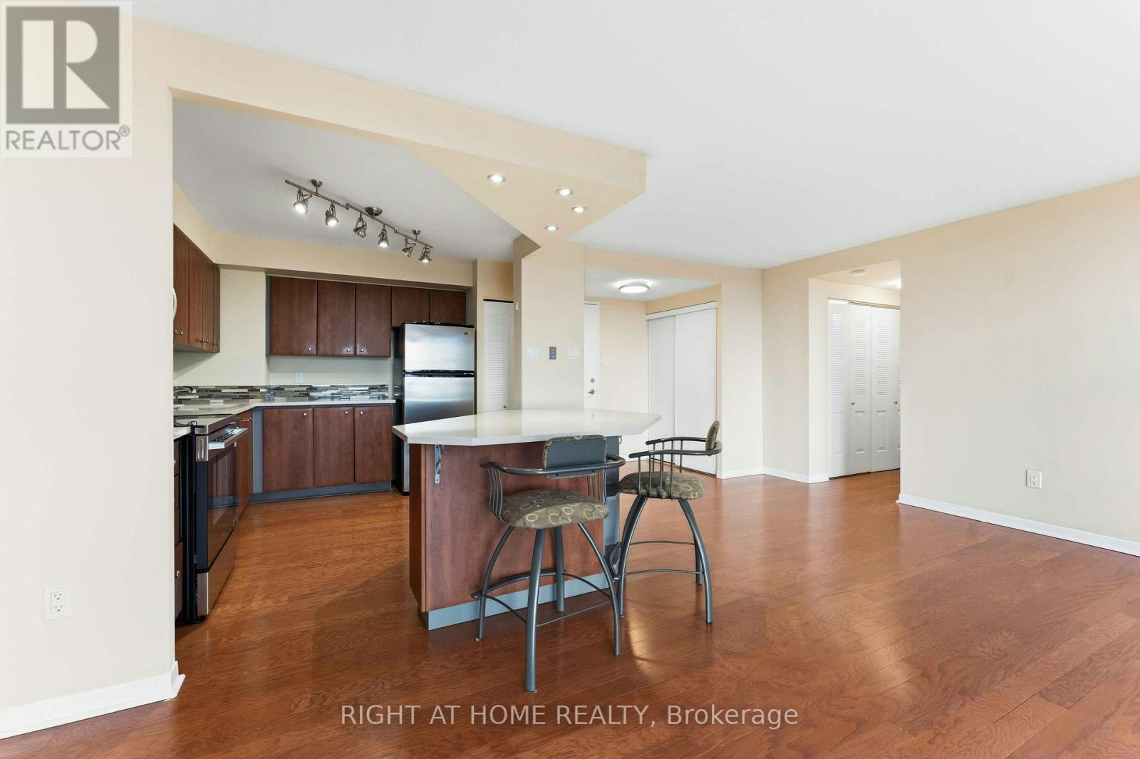 911-2759 Carousel Crescent, Ottawa, ON, K1T 2N5 - 20