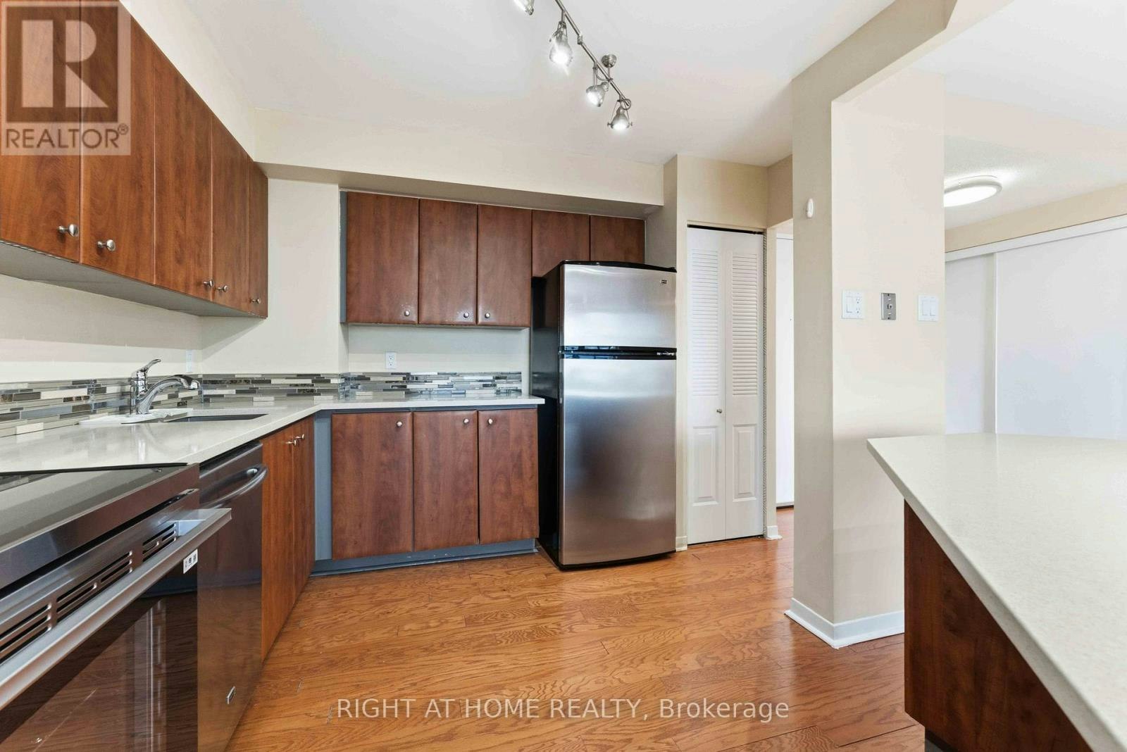 911-2759 Carousel Crescent, Ottawa, ON, K1T 2N5 - 18