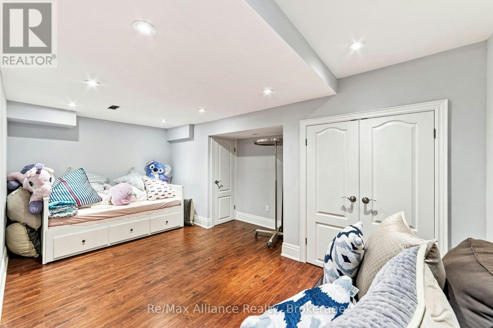 2404 Rideau Drive, Oakville, ON, L6H 7P8 - 37