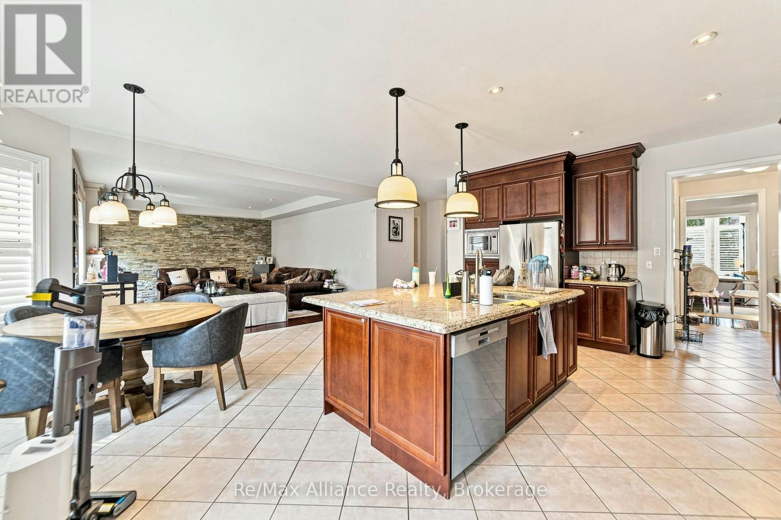 2404 Rideau Drive, Oakville, ON, L6H 7P8 - 12