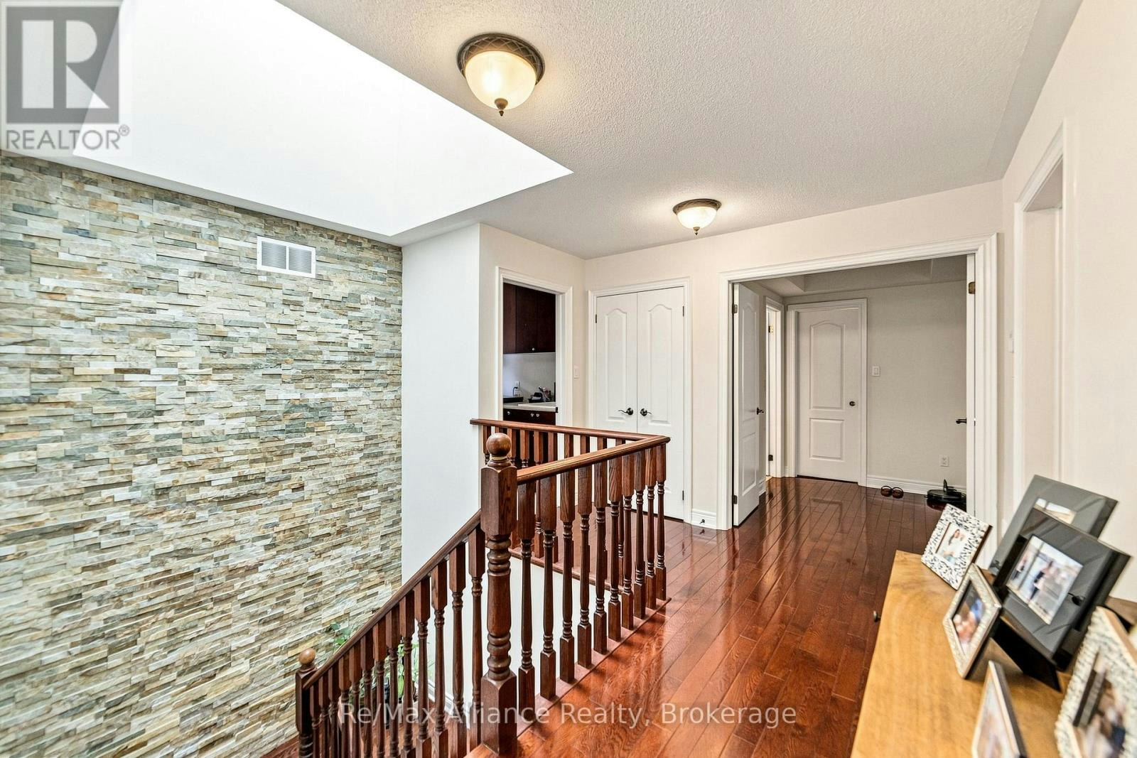 2404 Rideau Drive, Oakville, ON, L6H 7P8 - 17