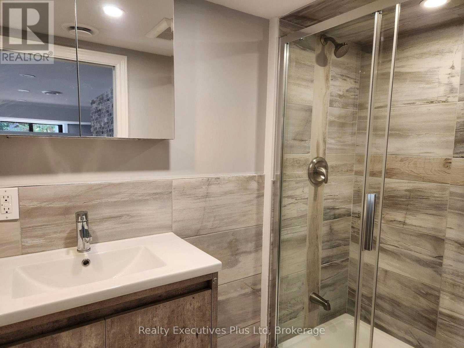 2 Zelia Court, Tiny, ON, L0L 2J0 - 15