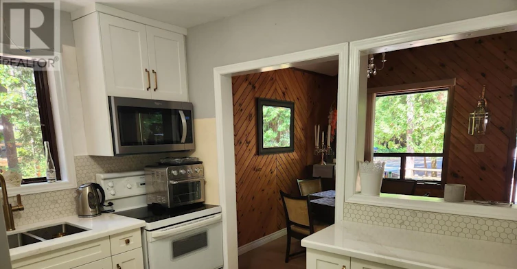 2 Zelia Court, Tiny, ON, L0L 2J0 - 9