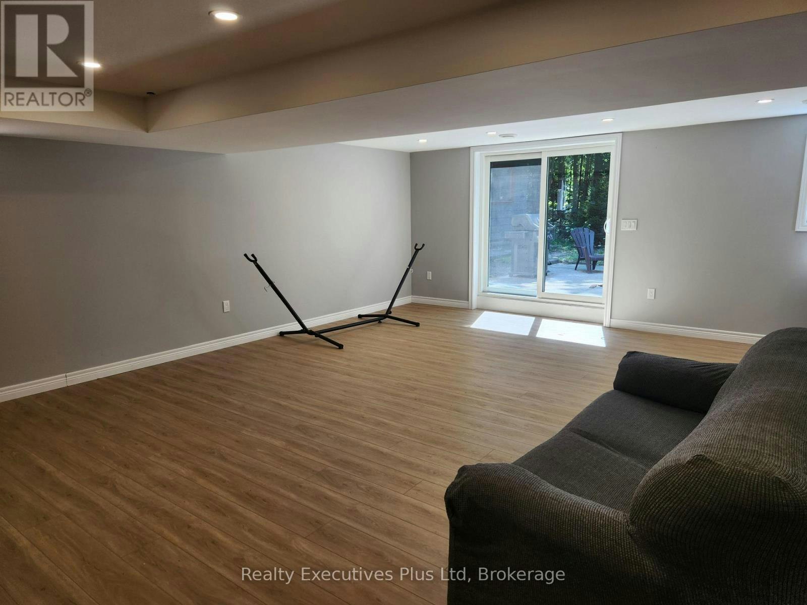 2 Zelia Court, Tiny, ON, L0L 2J0 - 22