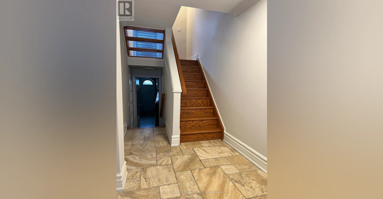 124 Wagon Trail Way, Toronto, ON, M2J 4V4 - 2