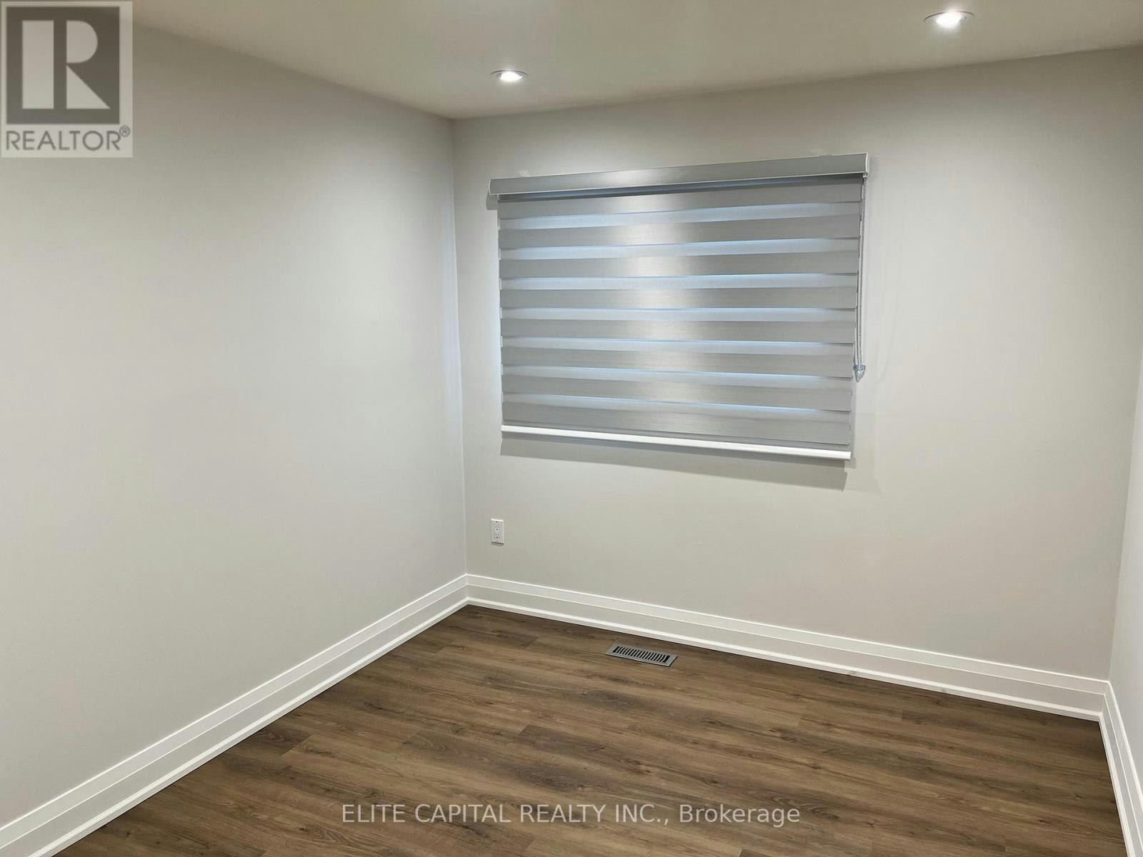 124 Wagon Trail Way, Toronto, ON, M2J 4V4 - 9