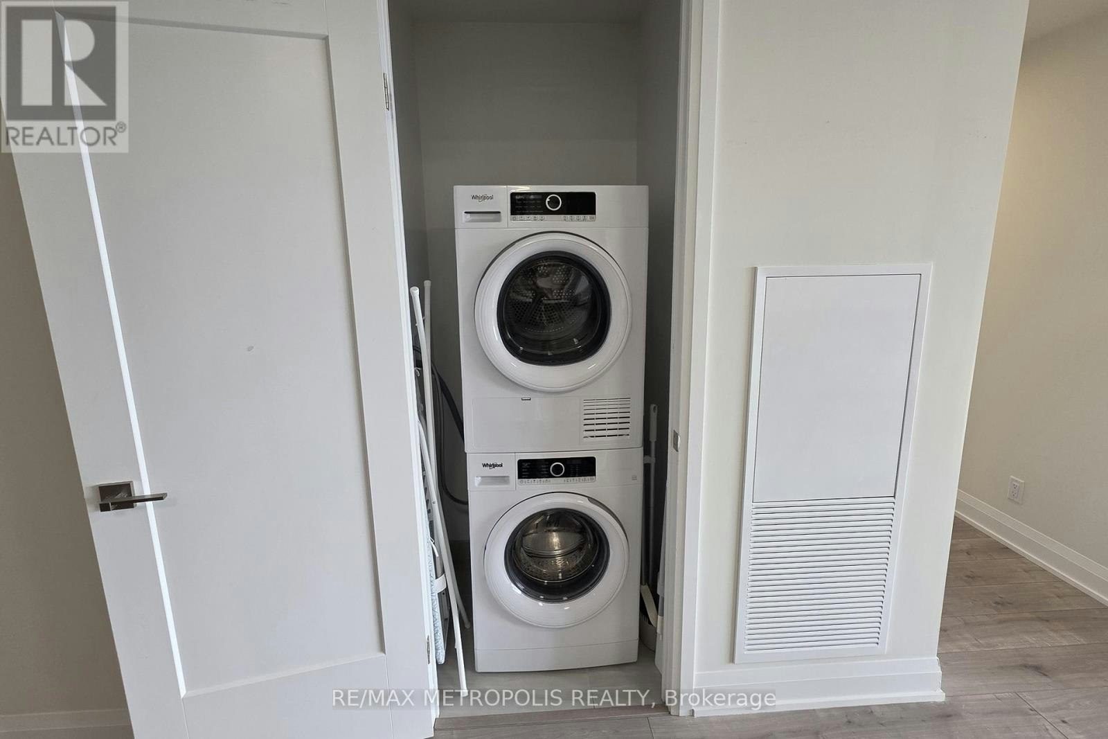 3505-8 Water Walk Drive, Markham, ON, L3R 6L4 - 19