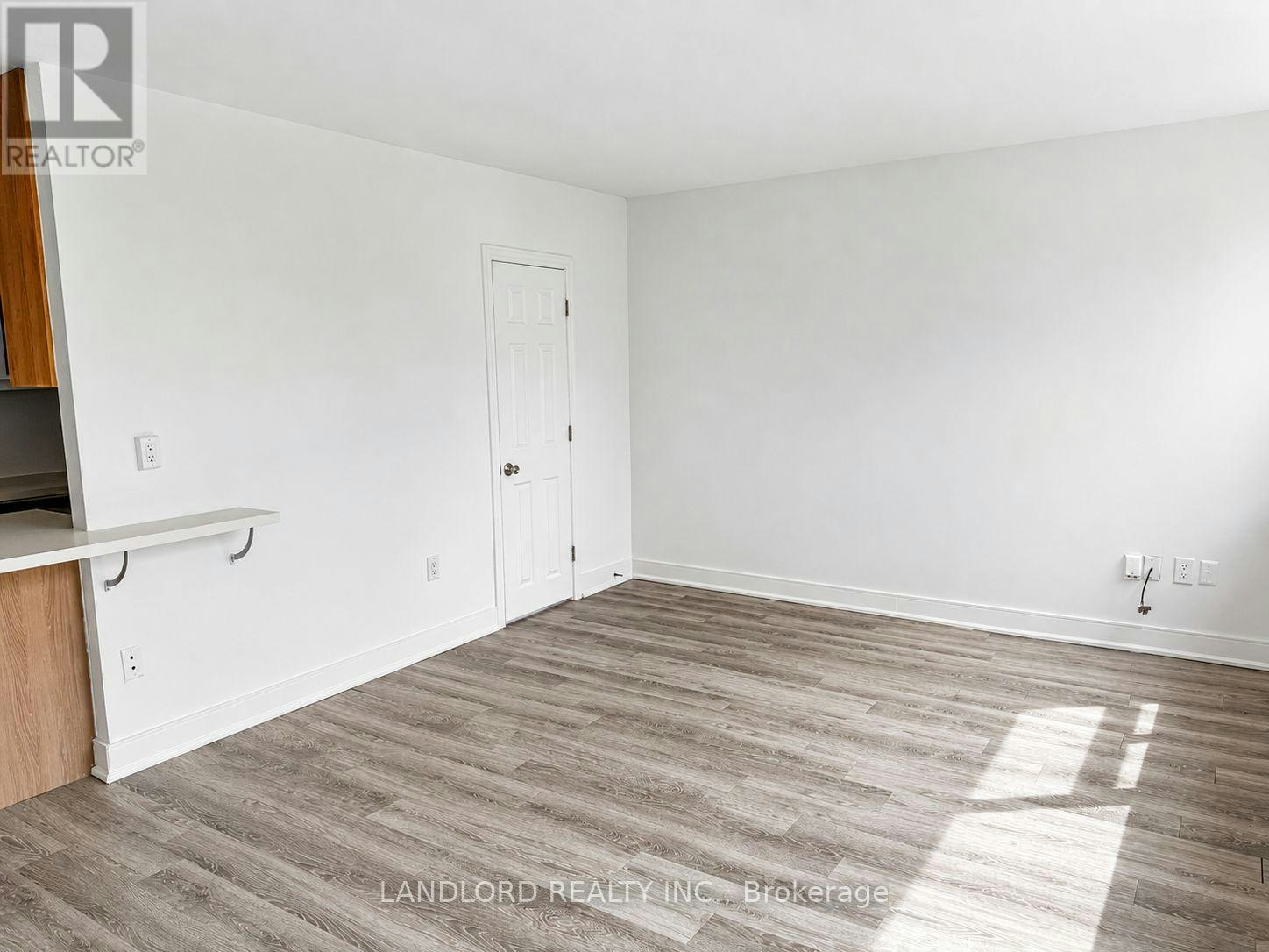 31-140 Springhurst Avenue, Toronto, ON, M6K 1C1 - 3