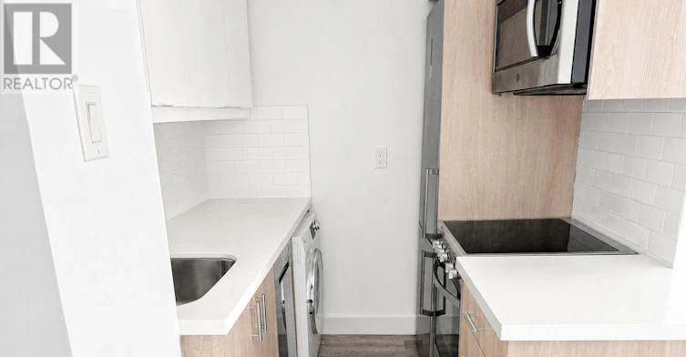 31-140 Springhurst Avenue, Toronto, ON, M6K 1C1 - 2