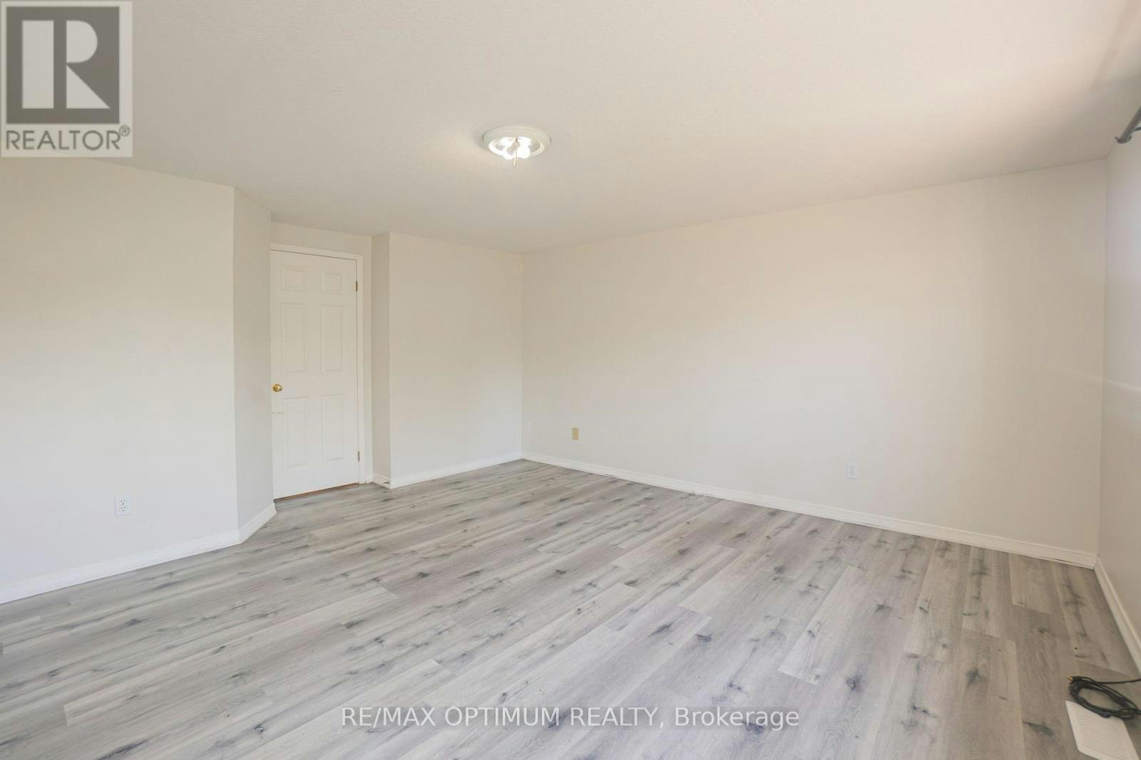 139 Activa Avenue, Kitchener, ON, N2E 3T3 - 20