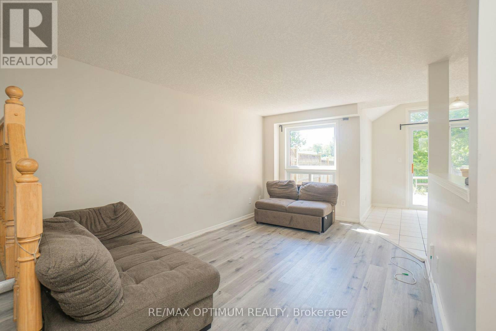 139 Activa Avenue, Kitchener, ON, N2E 3T3 - 5