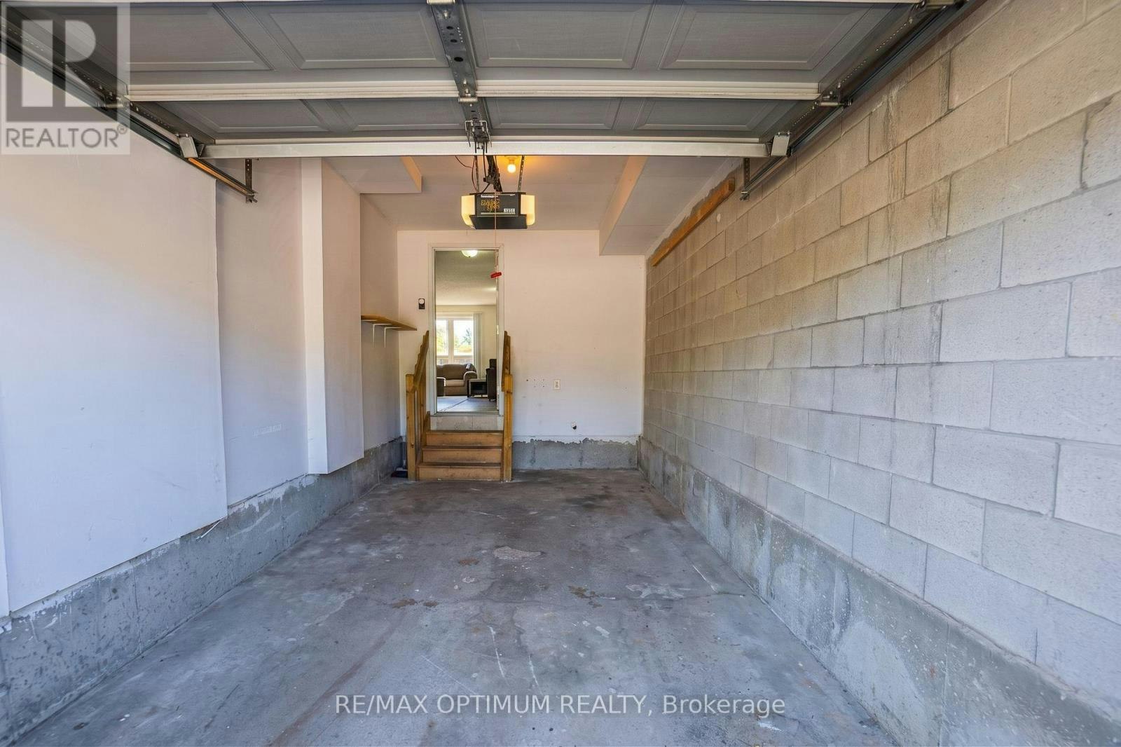 139 Activa Avenue, Kitchener, ON, N2E 3T3 - 25