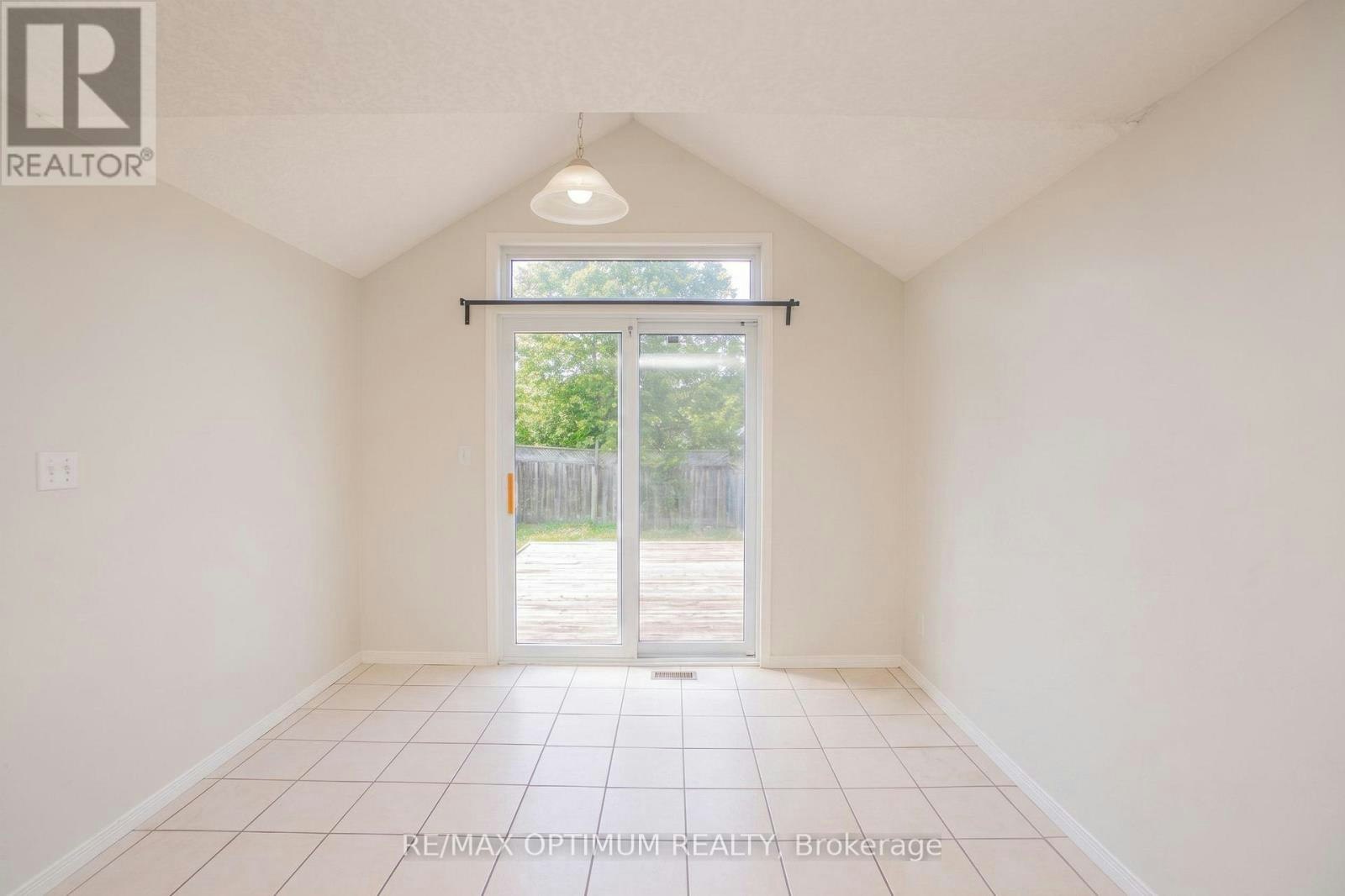 139 Activa Avenue, Kitchener, ON, N2E 3T3 - 10