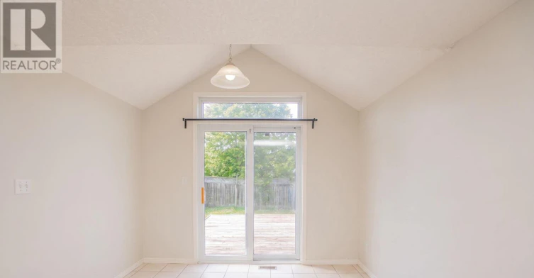 139 Activa Avenue, Kitchener, ON, N2E 3T3 - 10