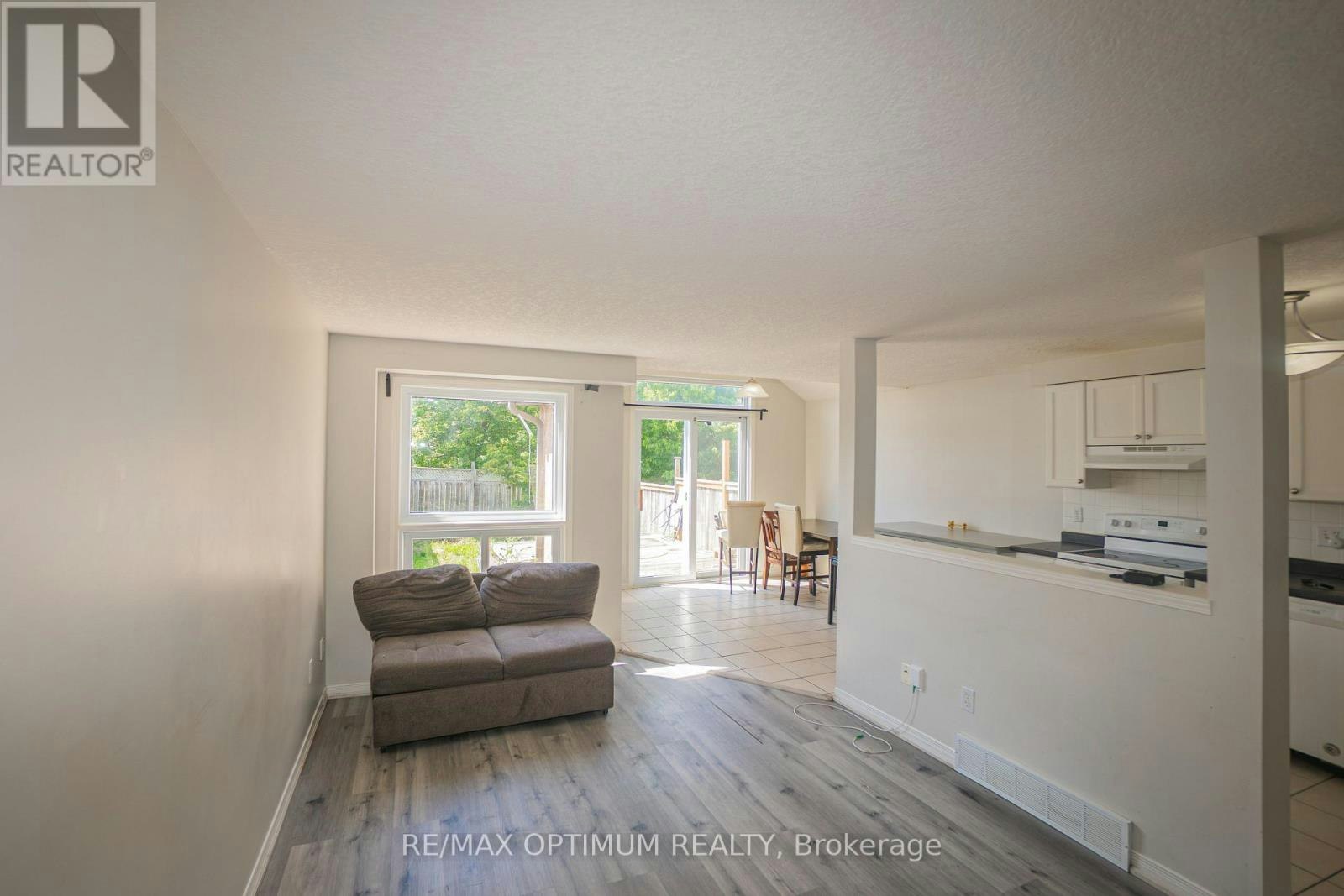 139 Activa Avenue, Kitchener, ON, N2E 3T3 - 6