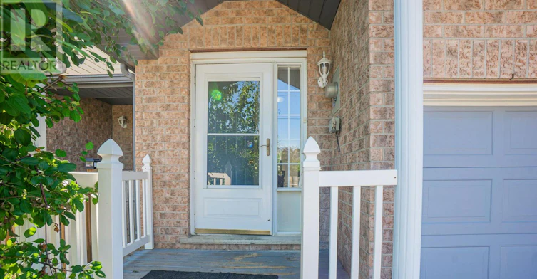 139 Activa Avenue, Kitchener, ON, N2E 3T3 - 2