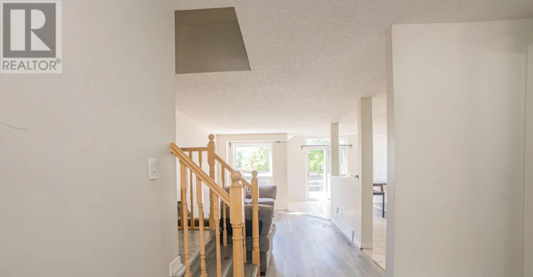 139 Activa Avenue, Kitchener, ON, N2E 3T3 - 4