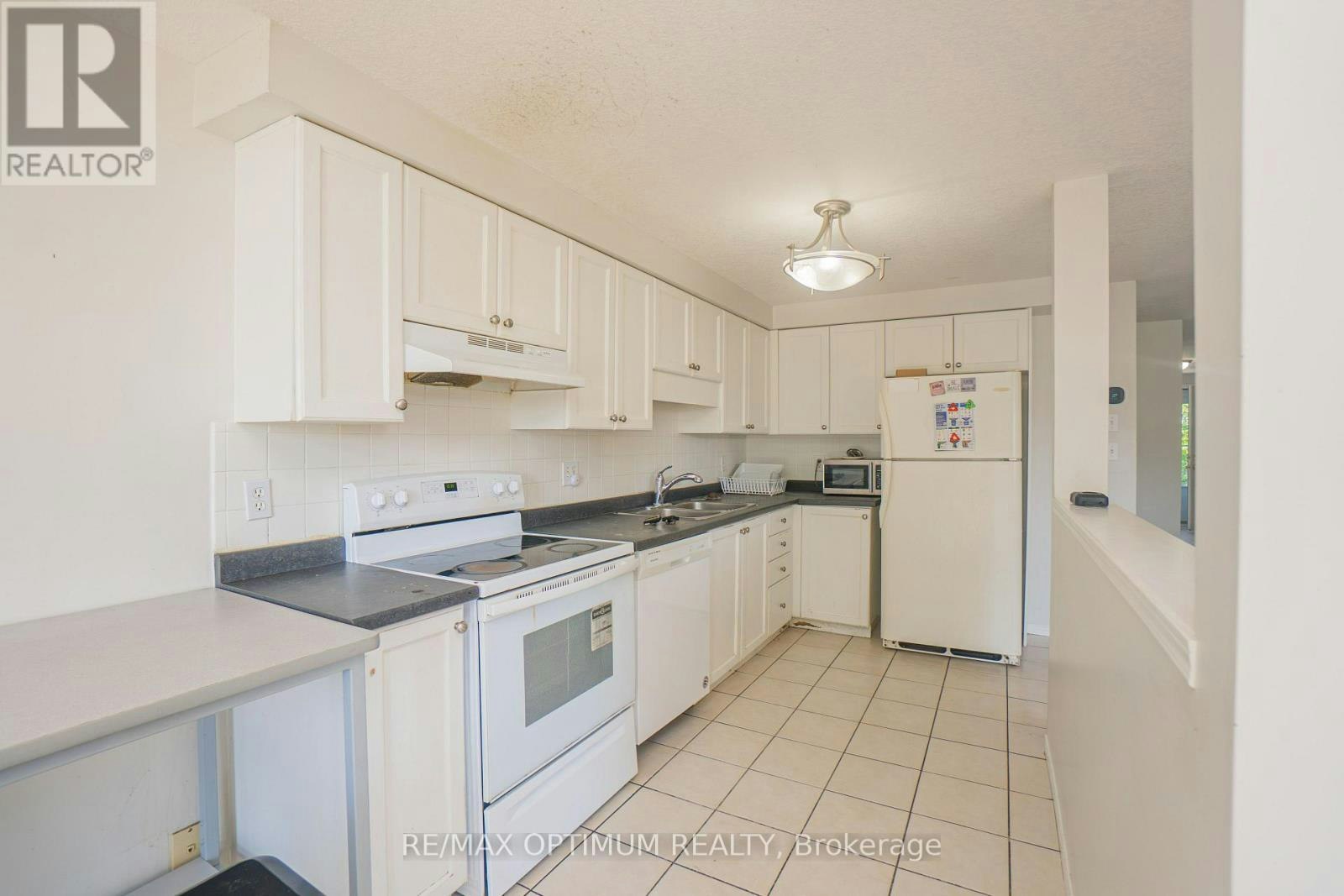 139 Activa Avenue, Kitchener, ON, N2E 3T3 - 8