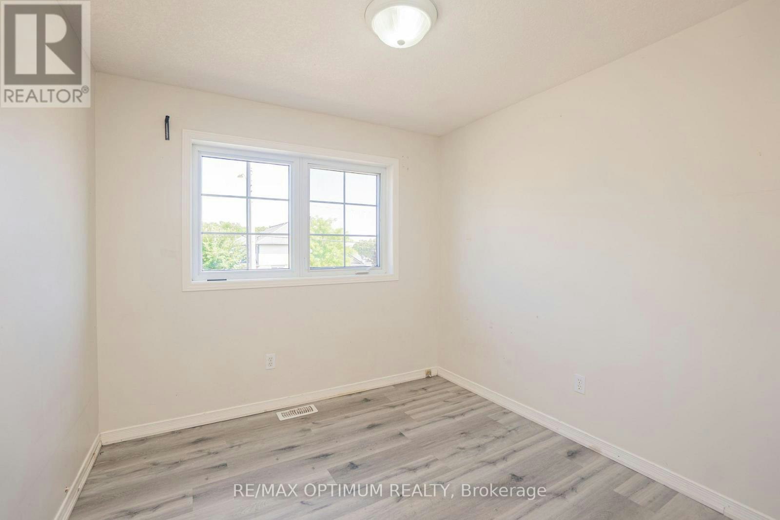 139 Activa Avenue, Kitchener, ON, N2E 3T3 - 14