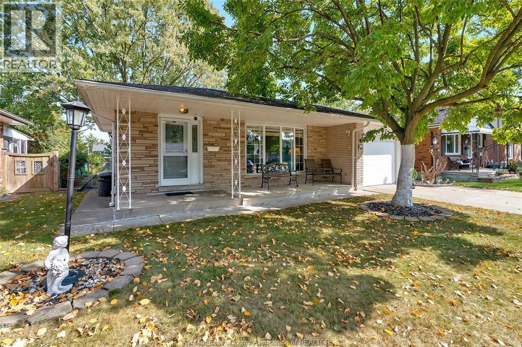 2664 Rivard Avenue, Windsor, ON, N8T 2H5