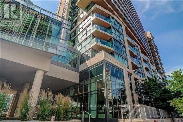 1075-209 Fort York Boulevard, Toronto, ON, M4V 4A1