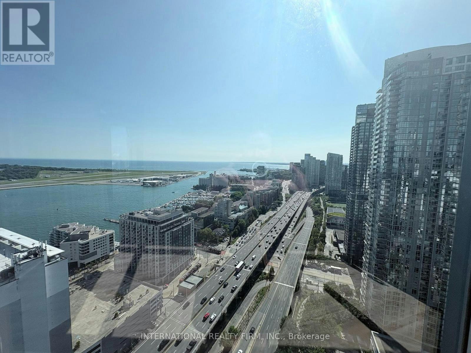 3803-5 Mariner Terrace, Toronto, ON, M5V 3V6 - 3