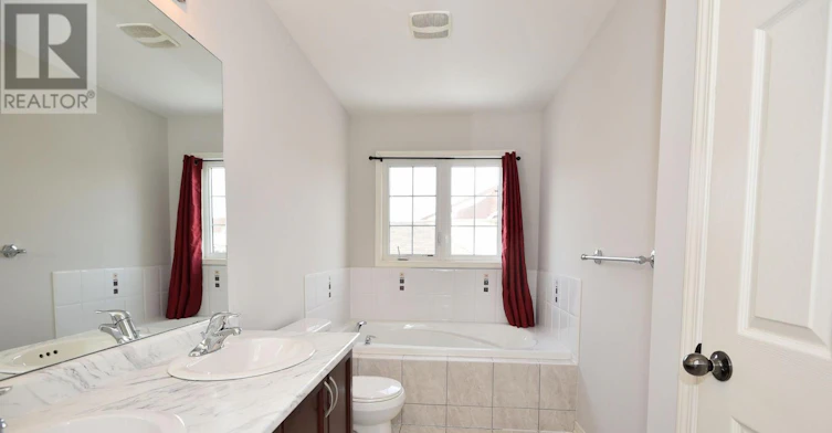 112 Mcbride Avenue, Clarington, ON, L1C 0J5 - 20