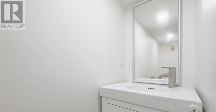 53 Aldridge Avenue, Toronto, ON, M4C 3W3 - 23