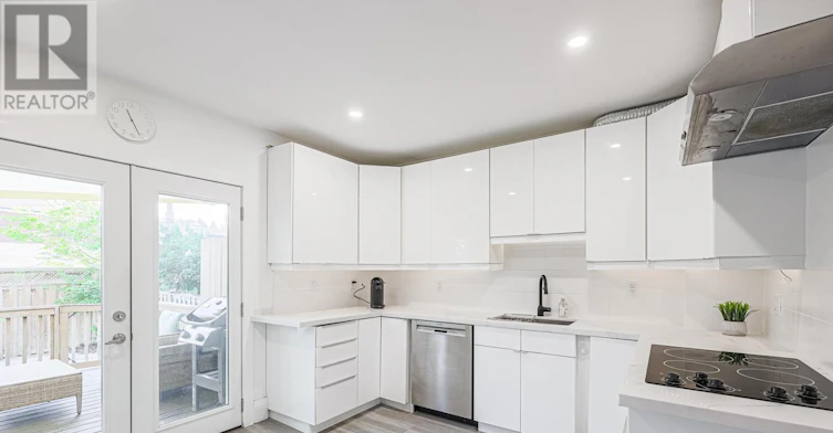 53 Aldridge Avenue, Toronto, ON, M4C 3W3 - 10